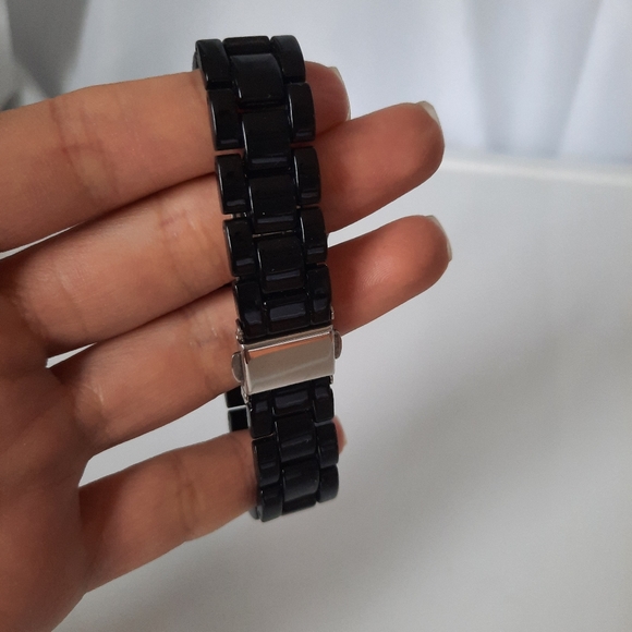 Black chain link watch - Picture 4 of 4